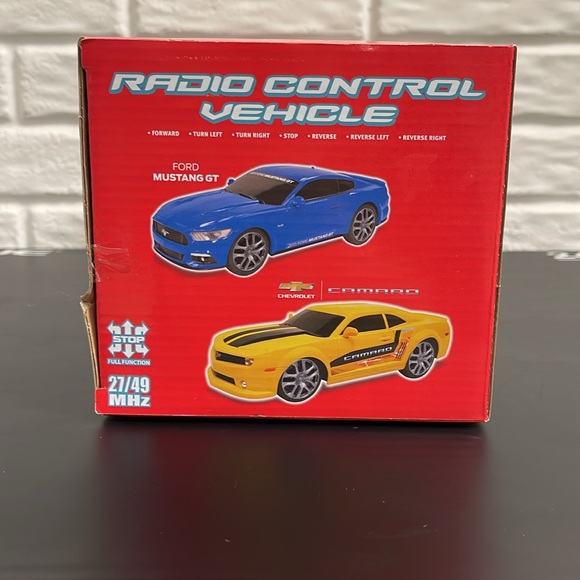 Remote Control Ford F-150 Raptor - Picture 4 of 6